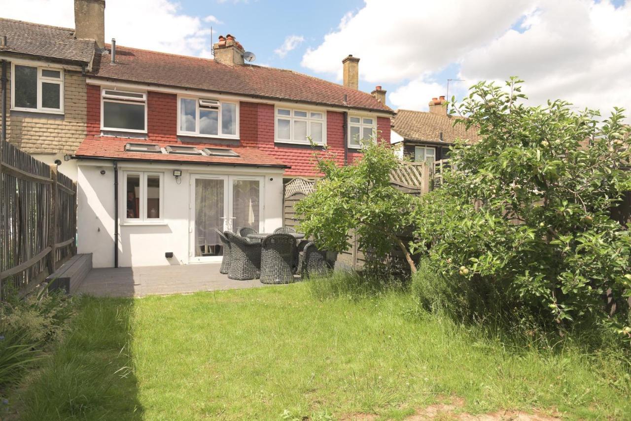 SurbitonKnollmead House别墅 外观 照片